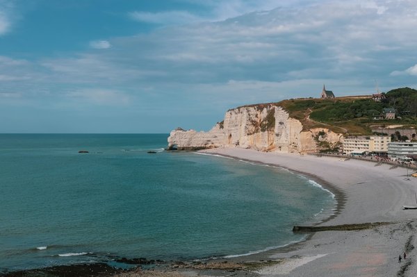 Connaître la météo en Normandie : pour mieux préparer votre séjour