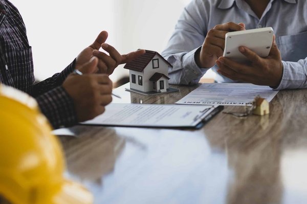 Quelles sont les étapes clés à suivre pour un projet de construction de maison réussi ?