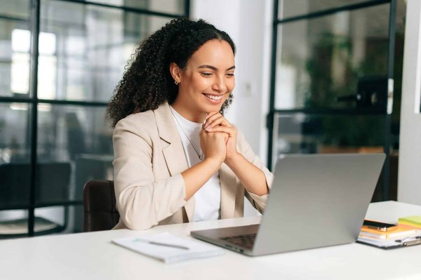 L'importance des rencontres en ligne dans la société moderne